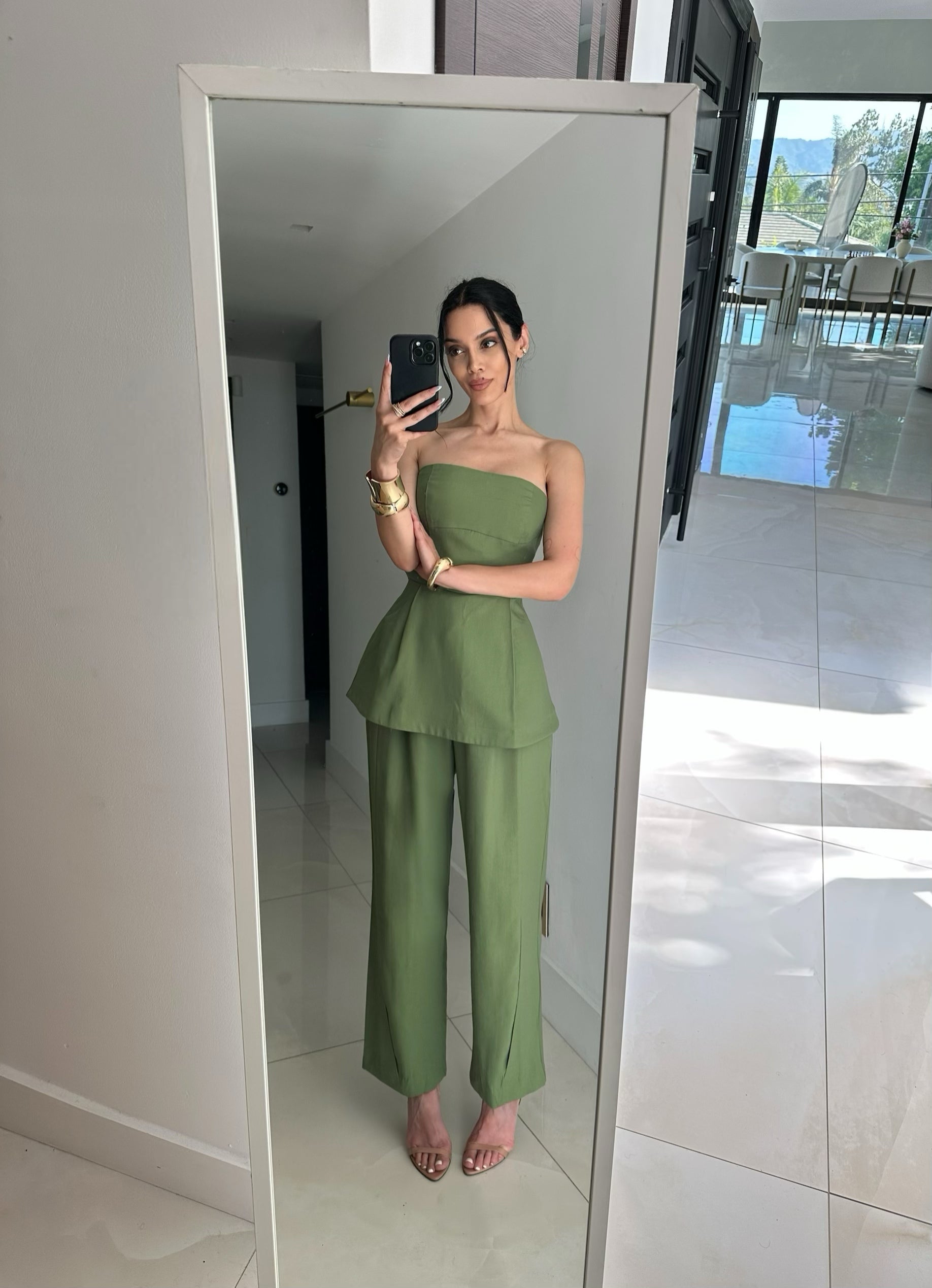 “Gigi” set