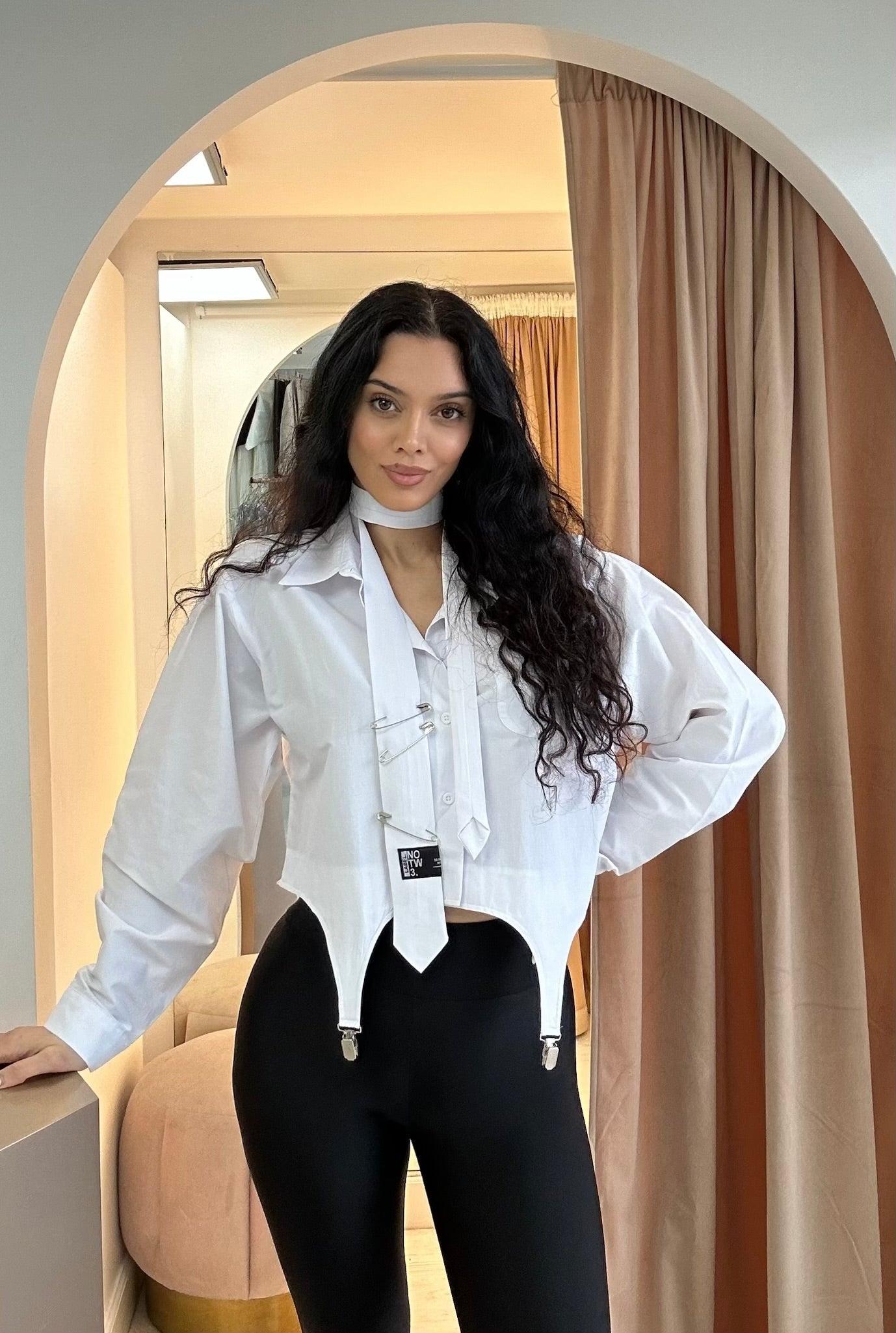 “Hill” shirt with a tie