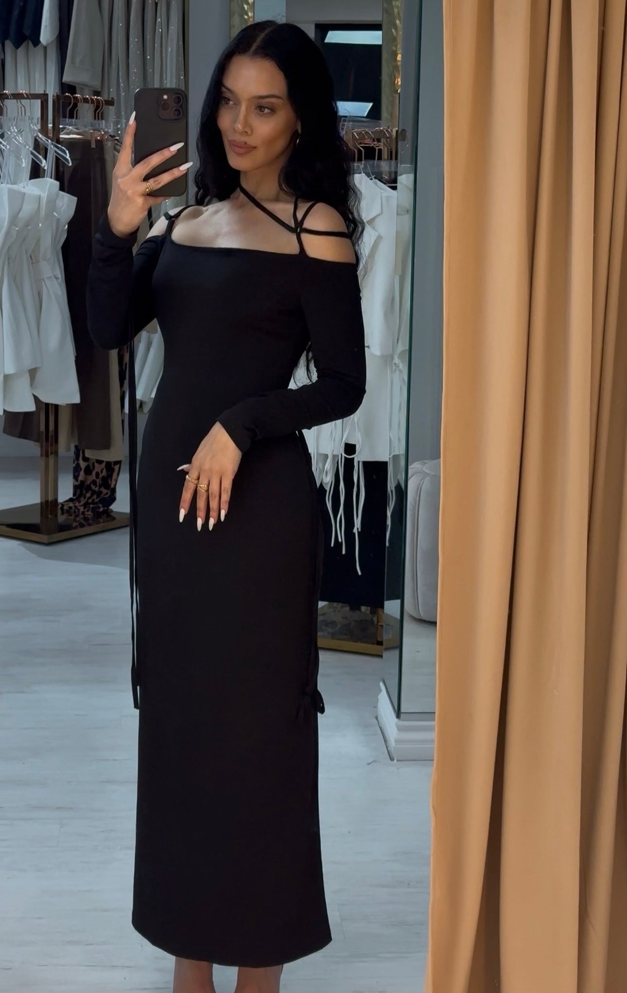 “Nao” tied dress