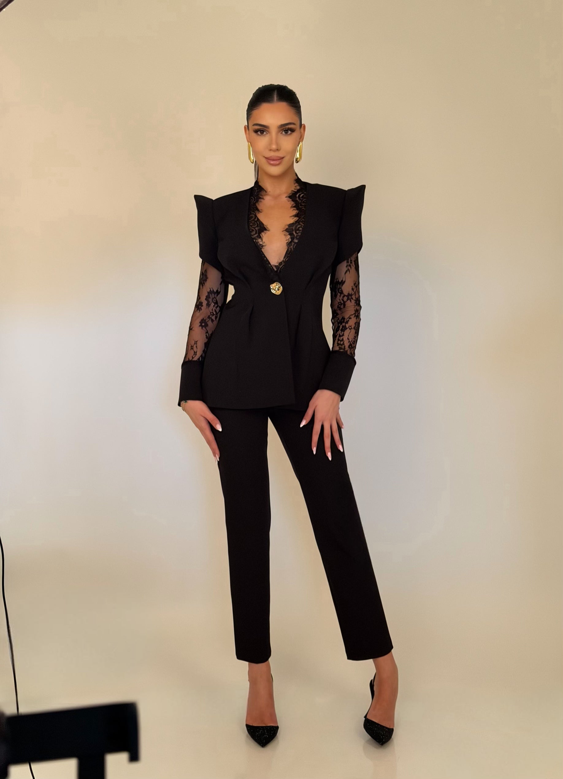 “Vera” lace set in black