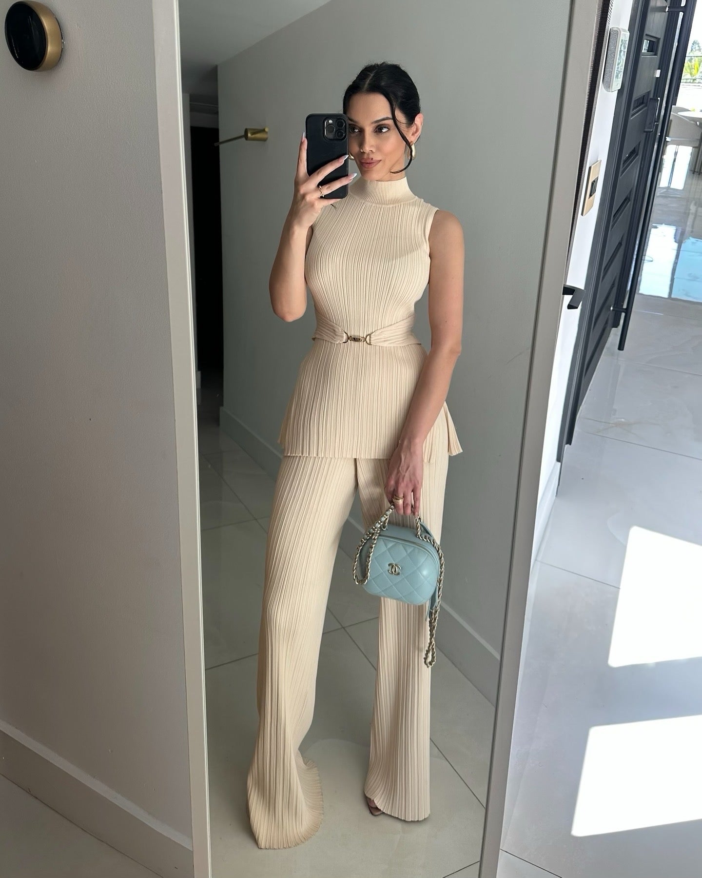 “Lia” set