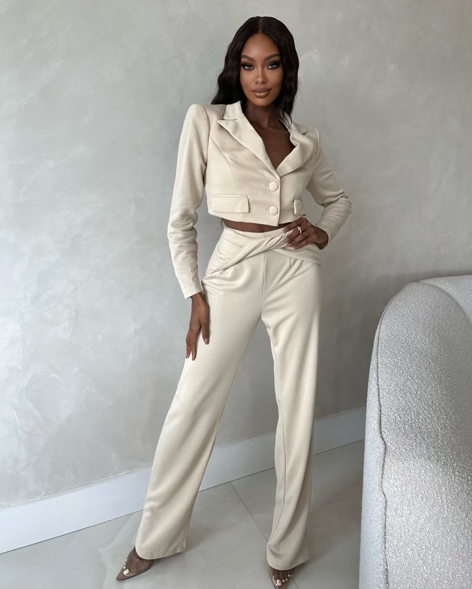 "Gia" lounge set