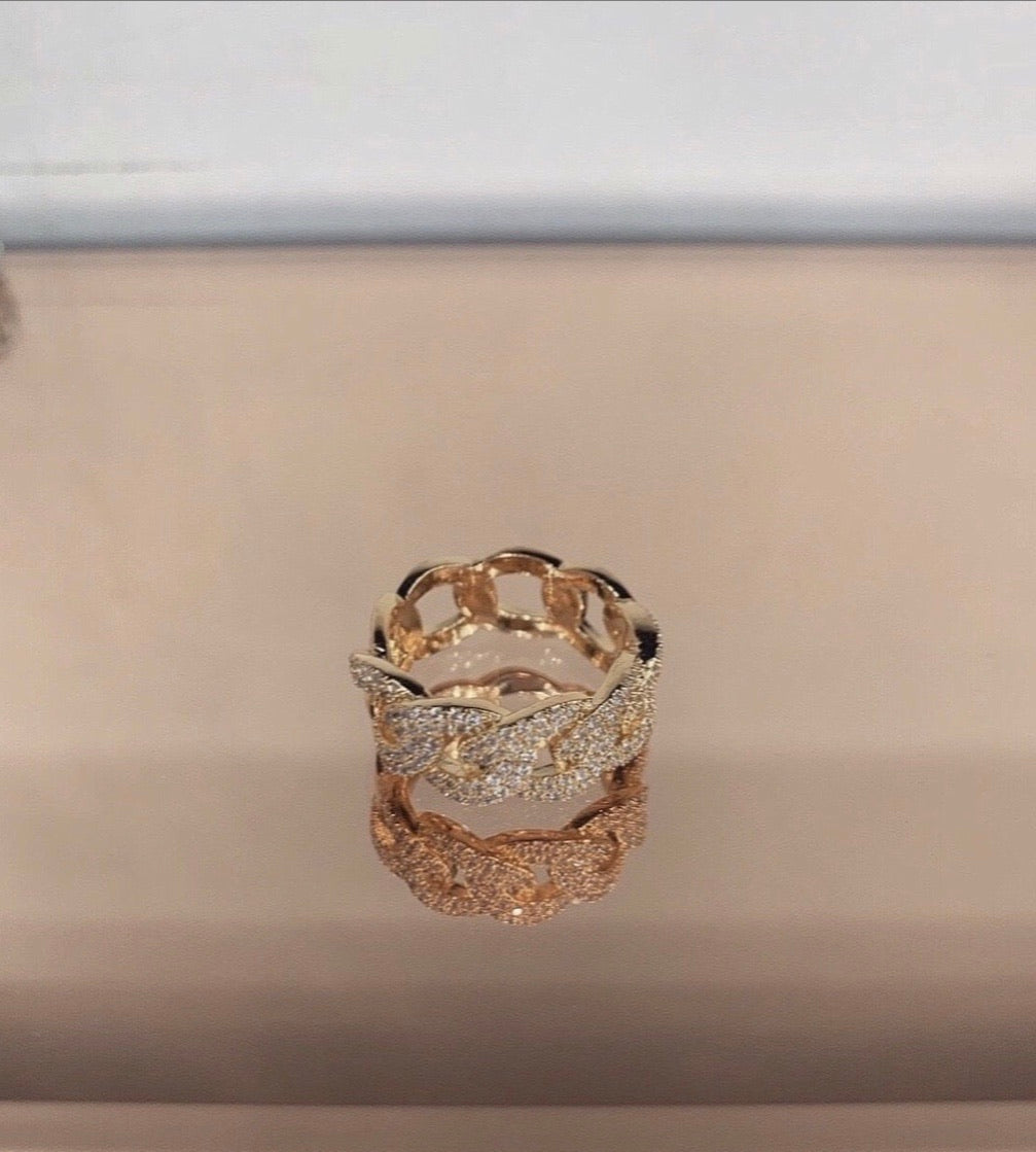 ‘LUXE’ Ring in Gold