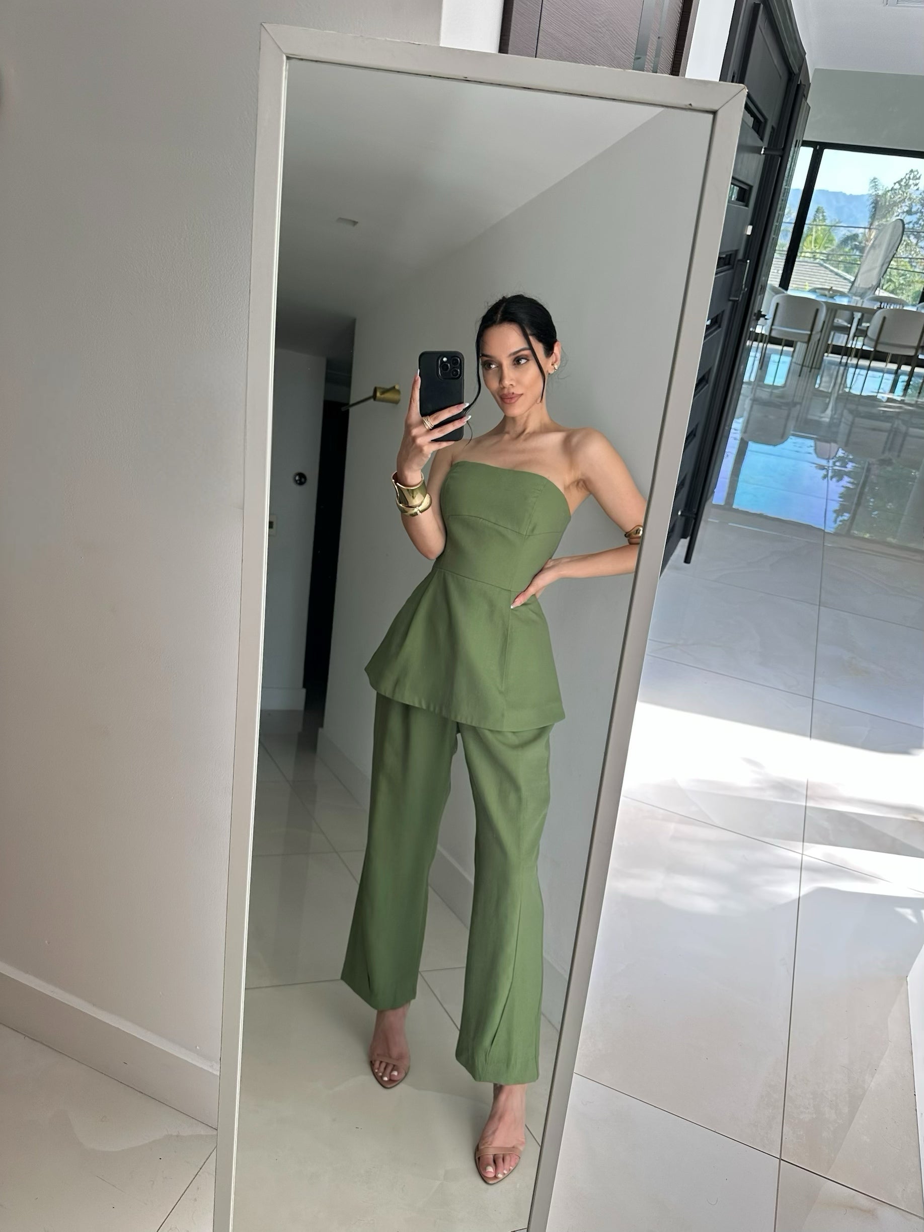“Gigi” set