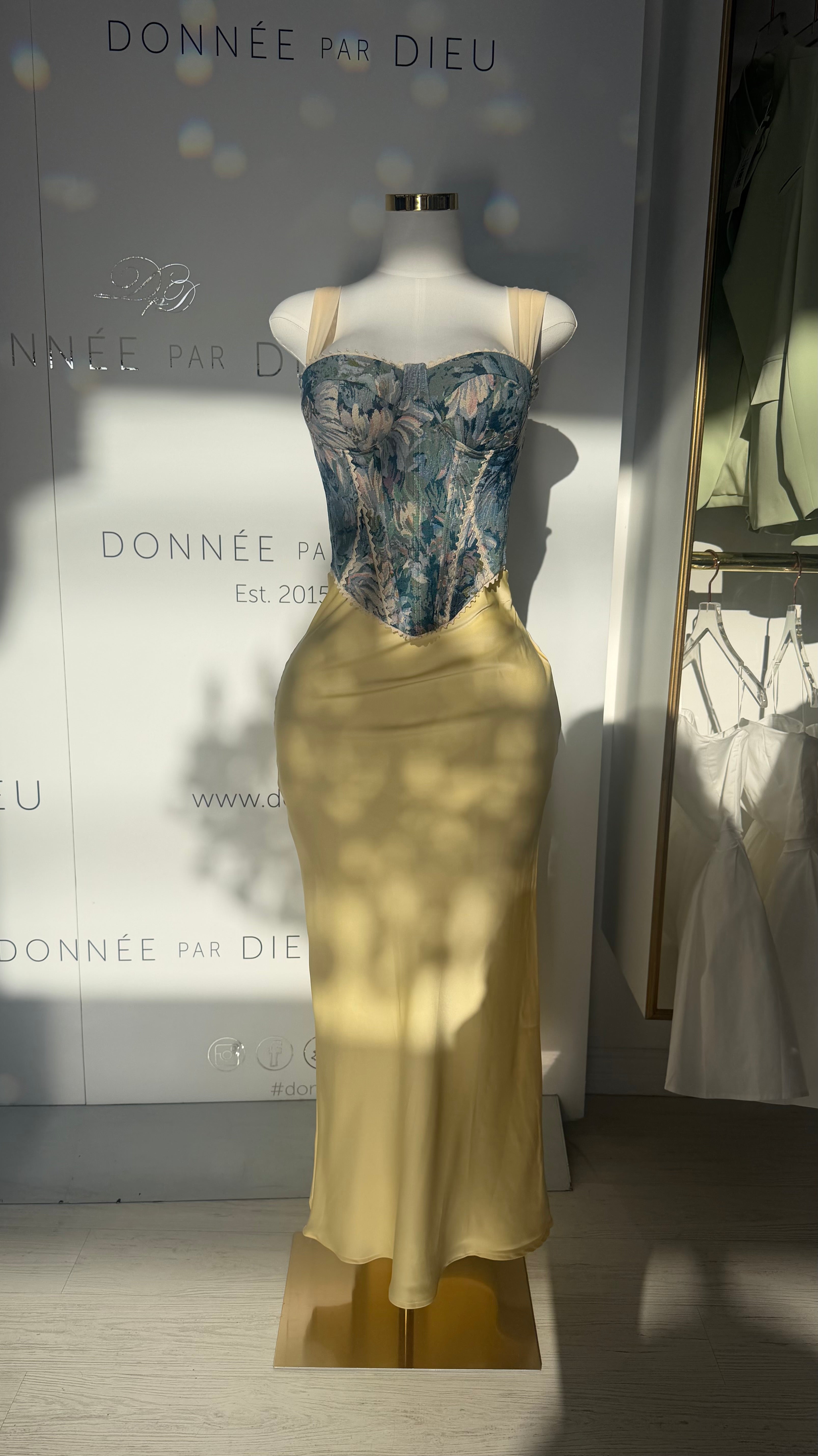 “Yana” satin skirt in yellow