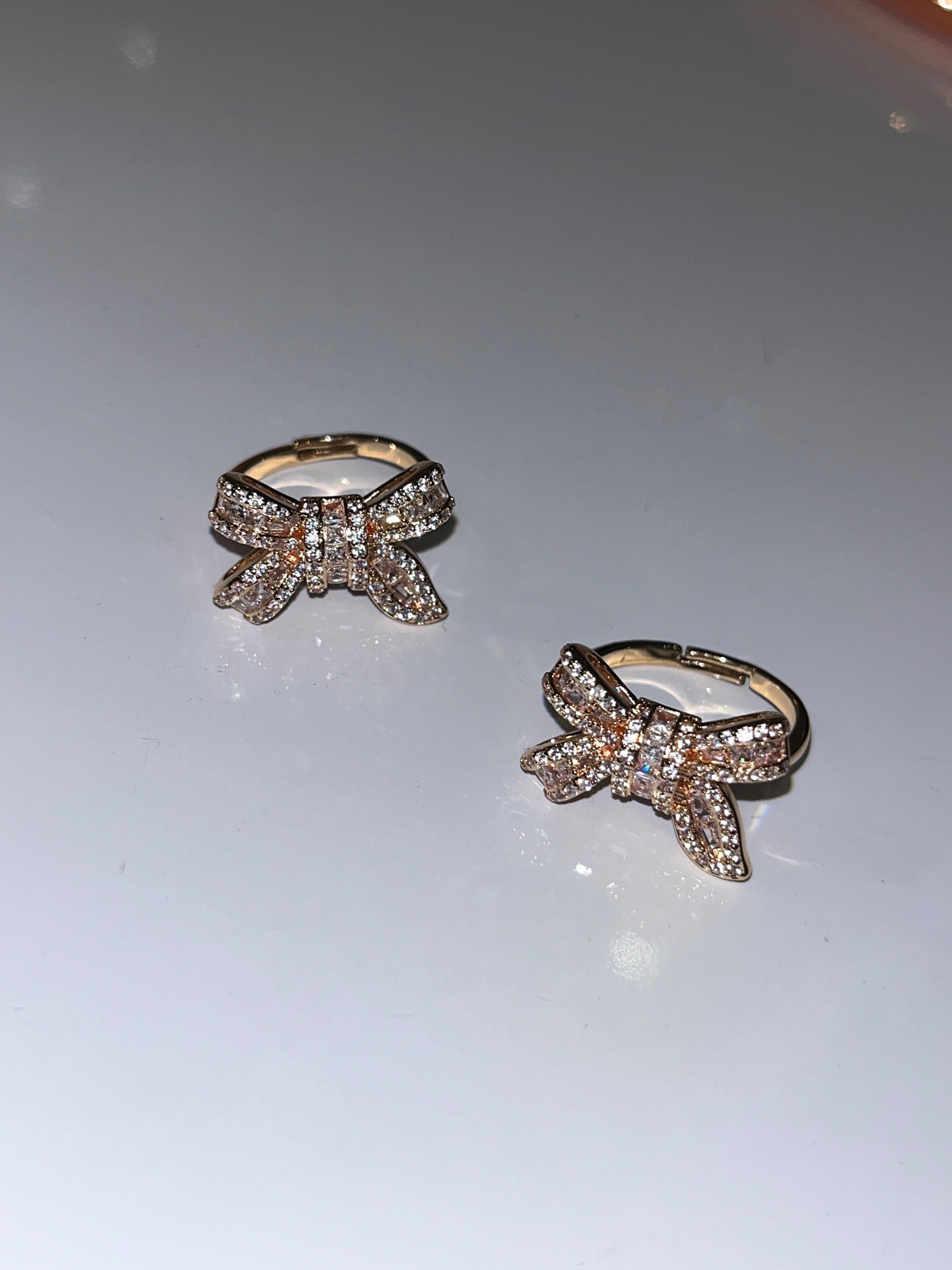 'Bow' Rings