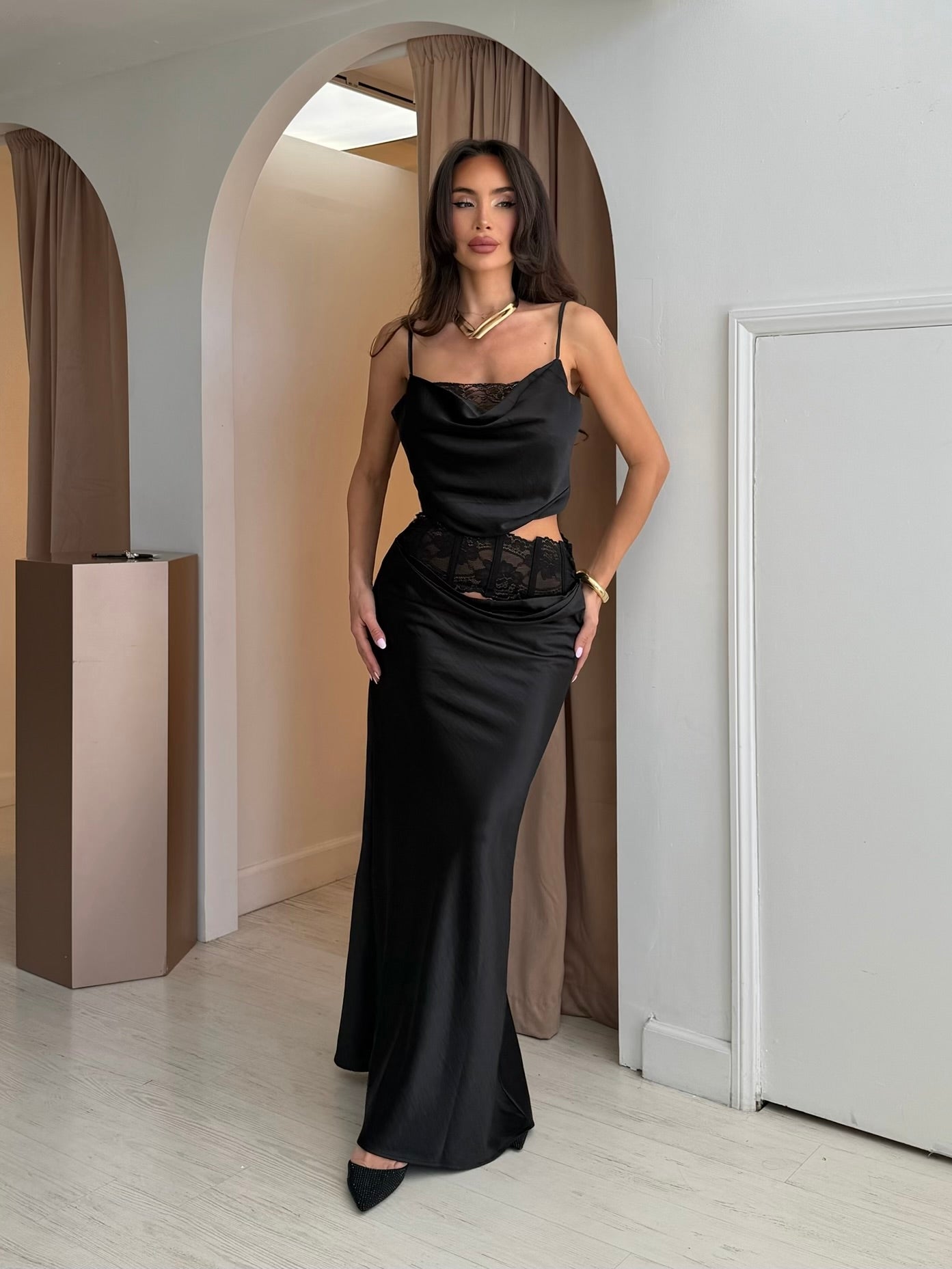 “Black Swan” lace satin set