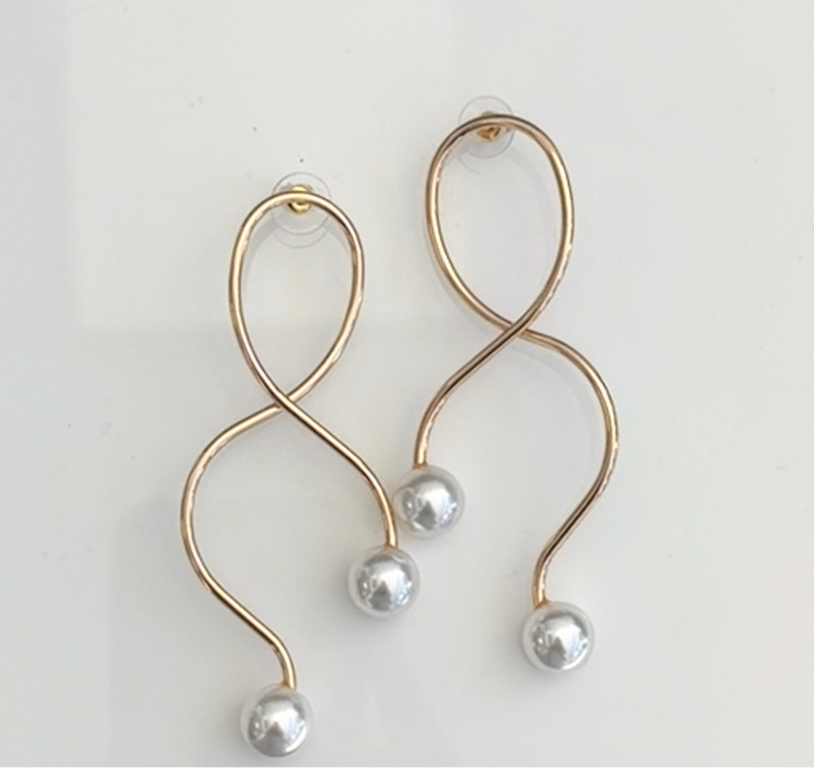 " Pearl Loop " Earrings