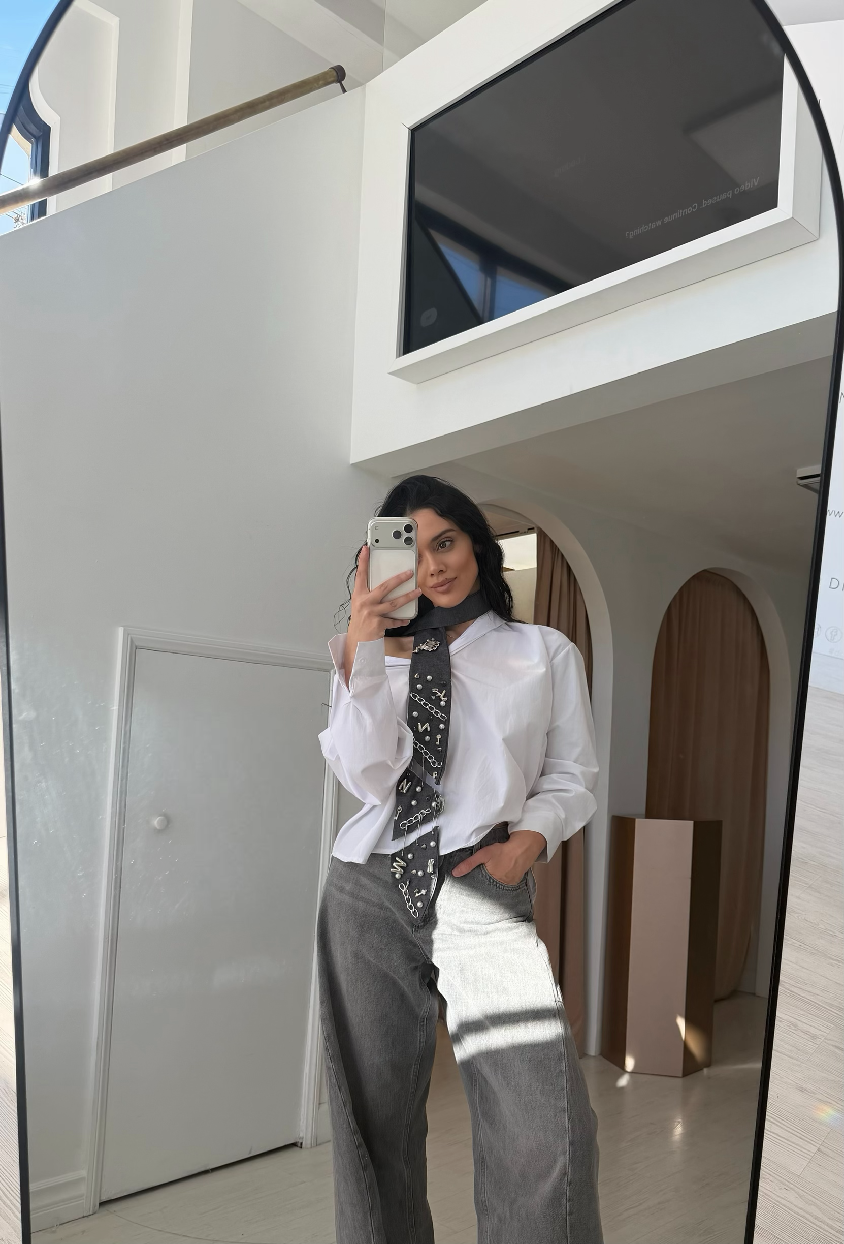 “Bea” shirt with a tie