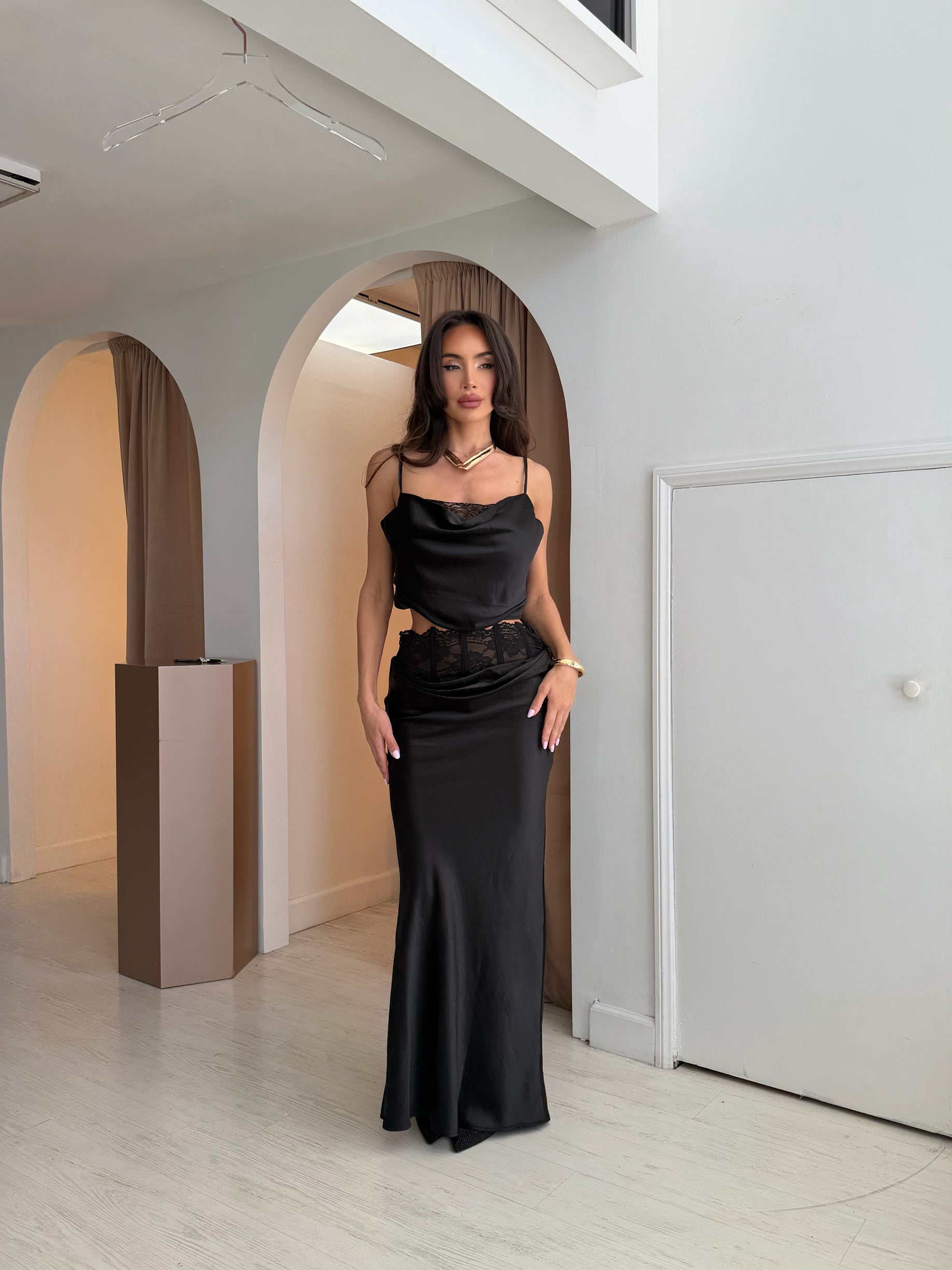 “Black Swan” lace satin set
