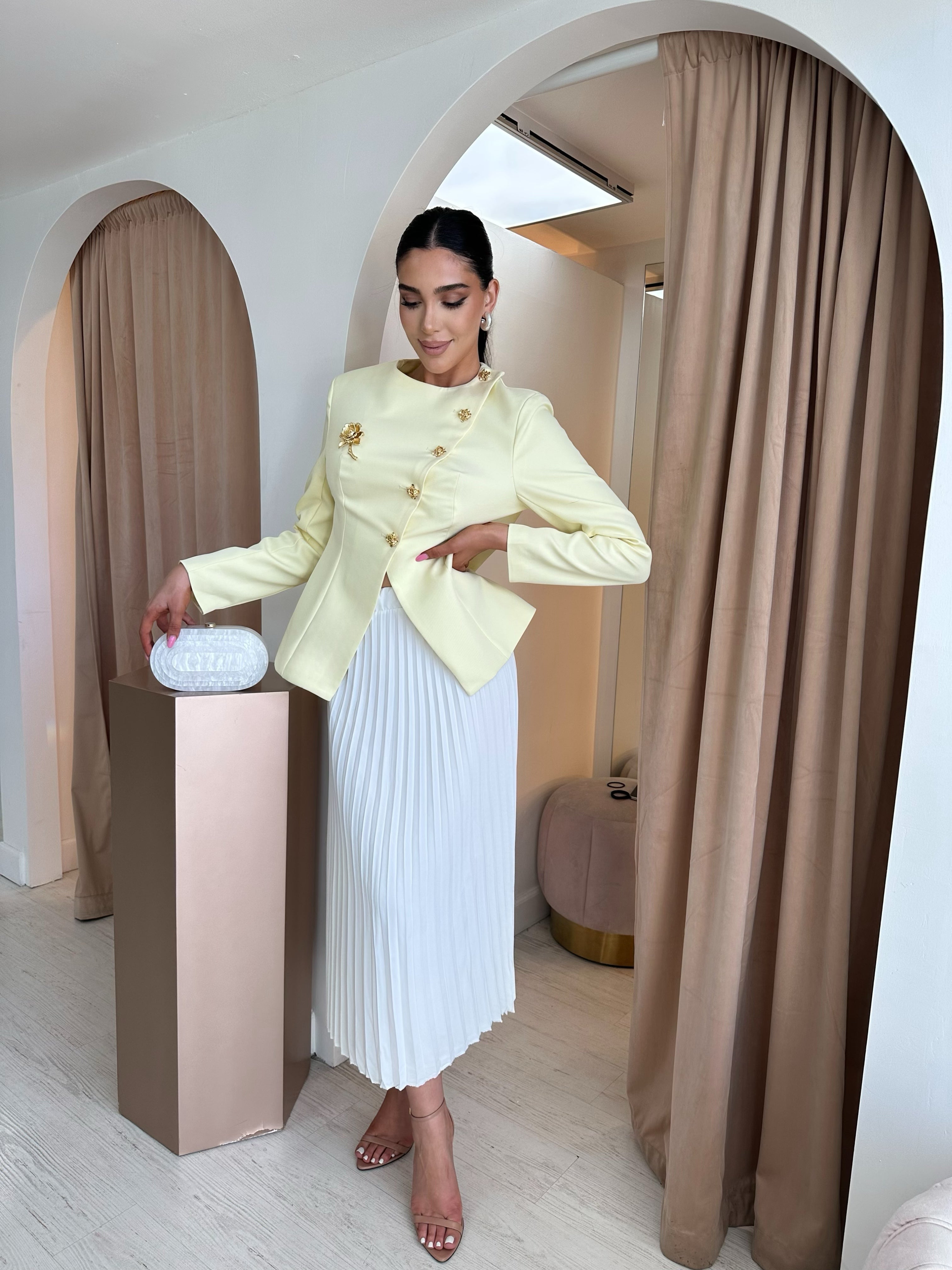 “Adele” cinched waist blazer