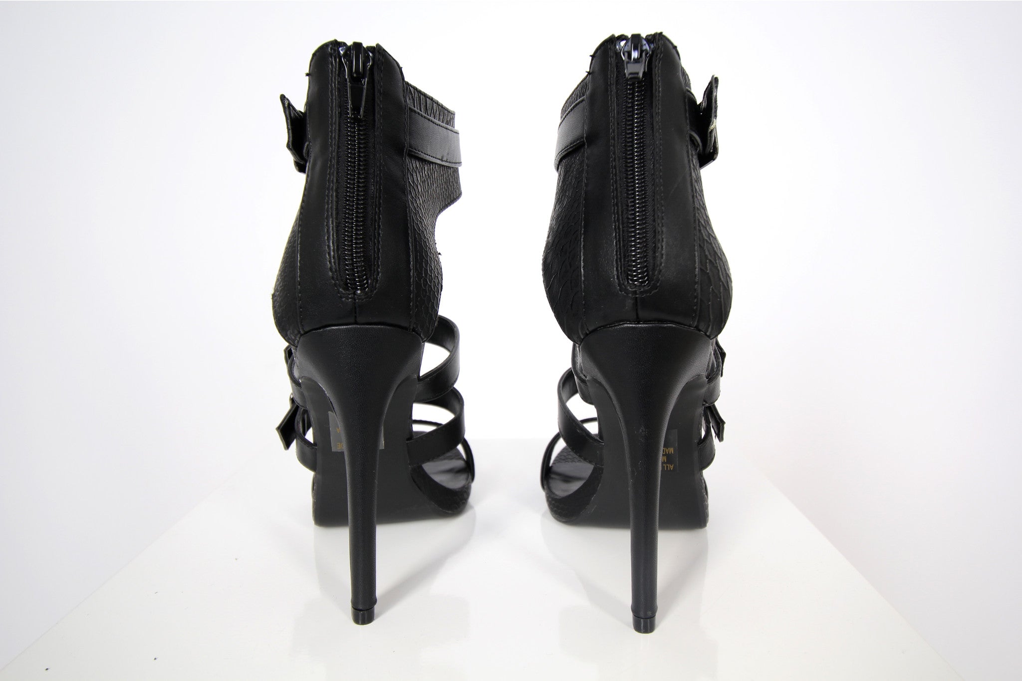 Buckle Heels - Donnée Par Dieu Studio Boutique
 - 5